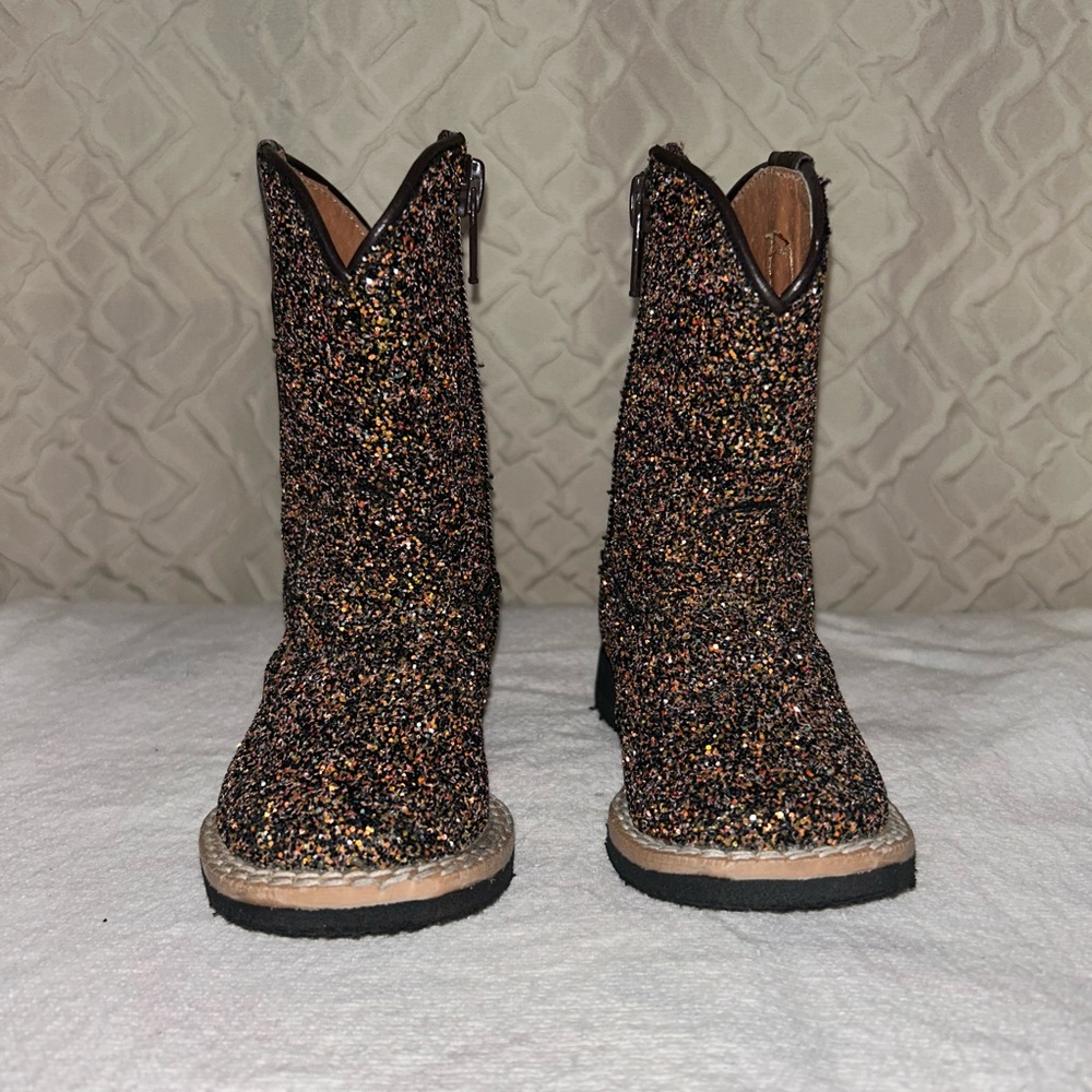 Tanner mark size 4 baby boots